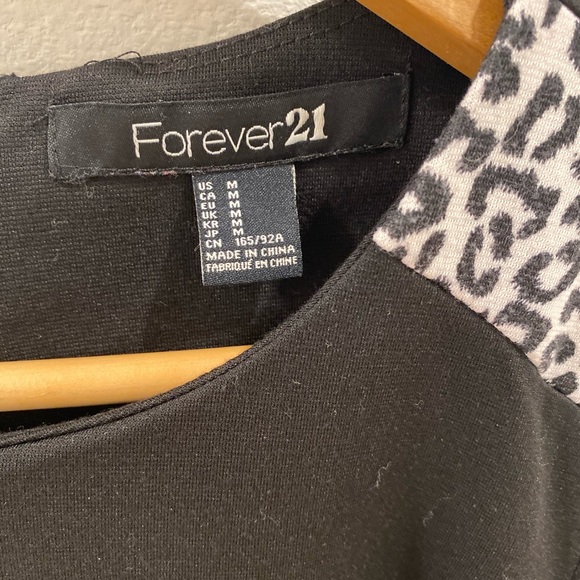 Cheetah sweatshirt - Picture 4 of 5